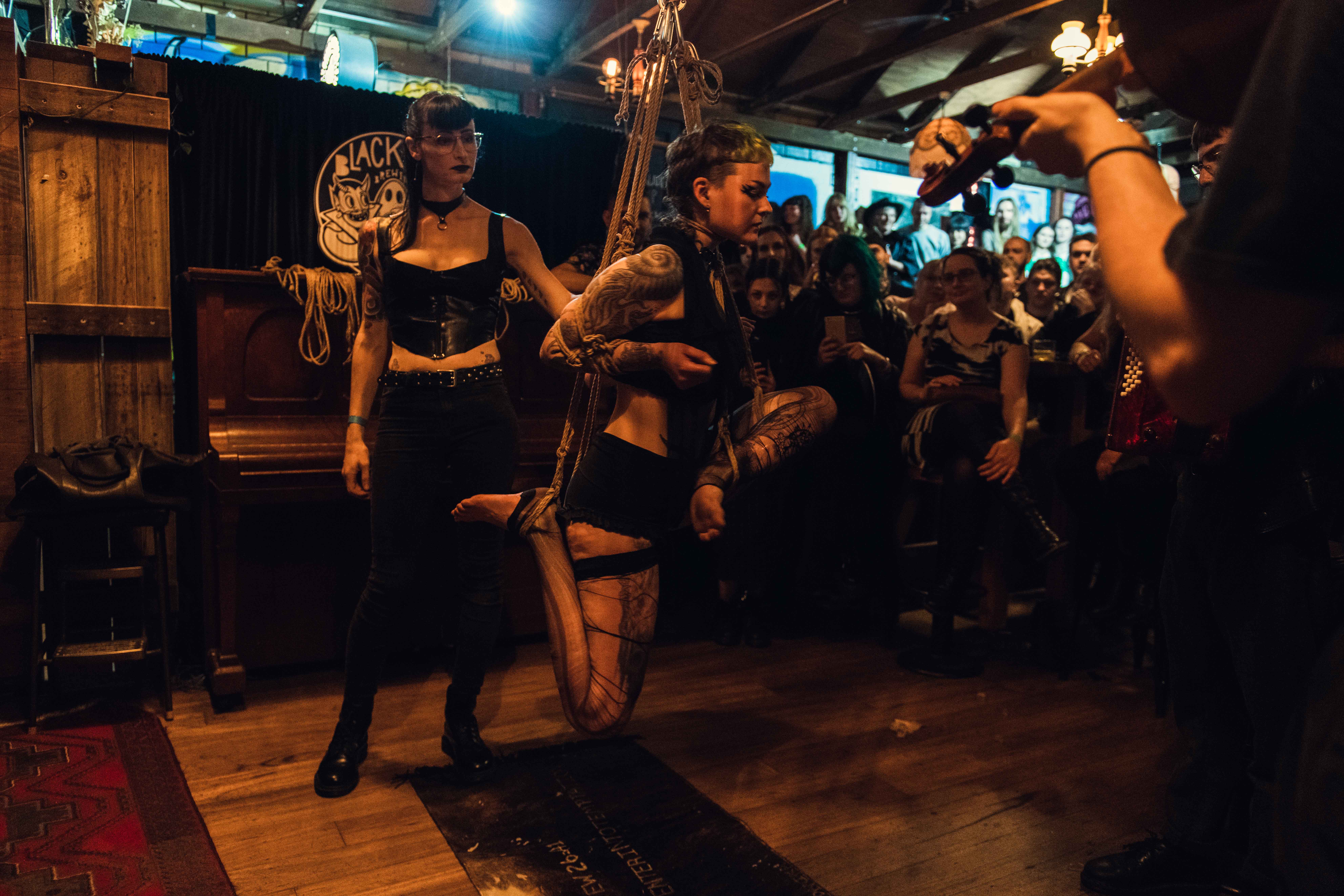 Join inclusive rope bondage events with Jute Rope Claire. Private tuition and high-quality jute rope available.